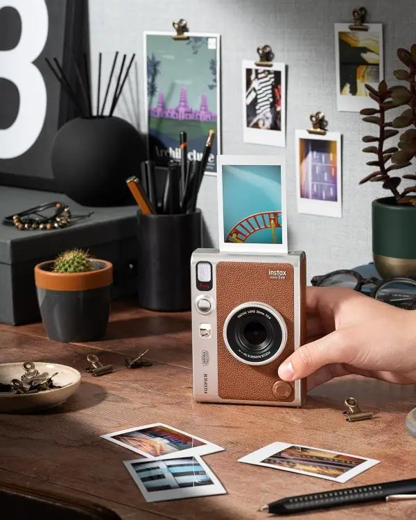 Limited-Time Sale for Summer Surprises AED 99د.إ:Fujifilm INSTAX Mini EVO Hybrid Instant Camera – Black (USB-C) | Instant Print with Digital Preview, Creative Modes & Built-In... - Image 3