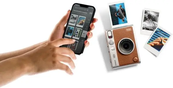 Limited-Time Sale for Summer Surprises AED 99د.إ:Fujifilm INSTAX Mini EVO Hybrid Instant Camera – Black (USB-C) | Instant Print with Digital Preview, Creative Modes & Built-In... - Image 4