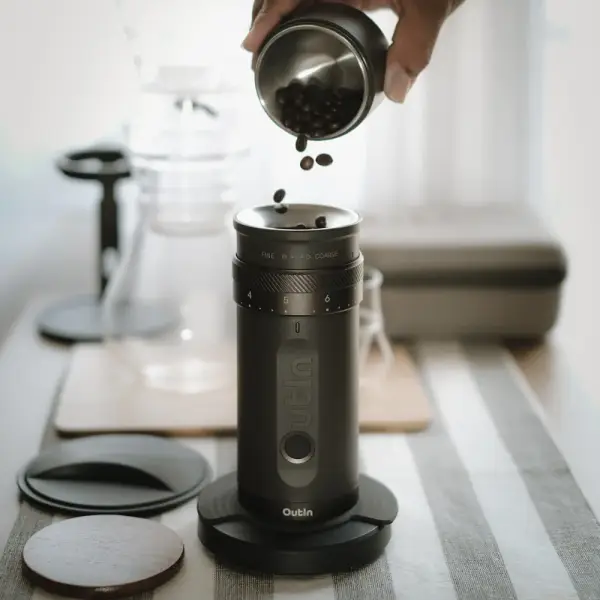 Limited-Time Sale for Summer Surprises AED 99د.إ:OutIn Fino Portable Electric Coffee Grinder,Adjustable Coffee Bean Grinder with 28 Precise Grind Setting,One-Button Burr Coffee... - Image 4